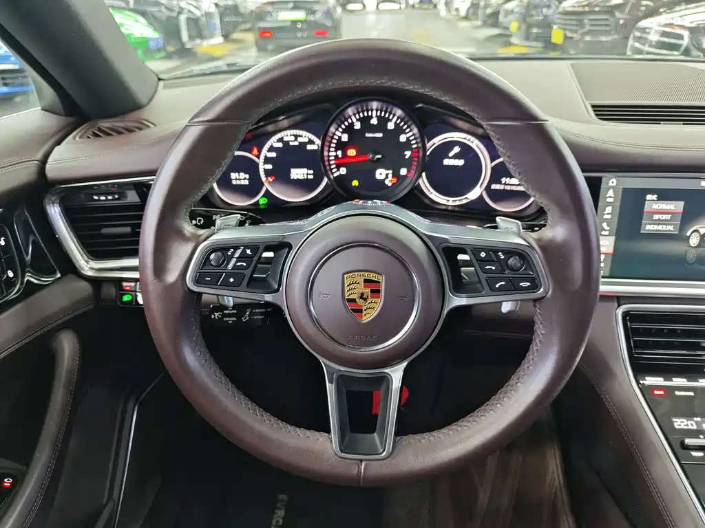 Porsche Panamera — миниатюра 10