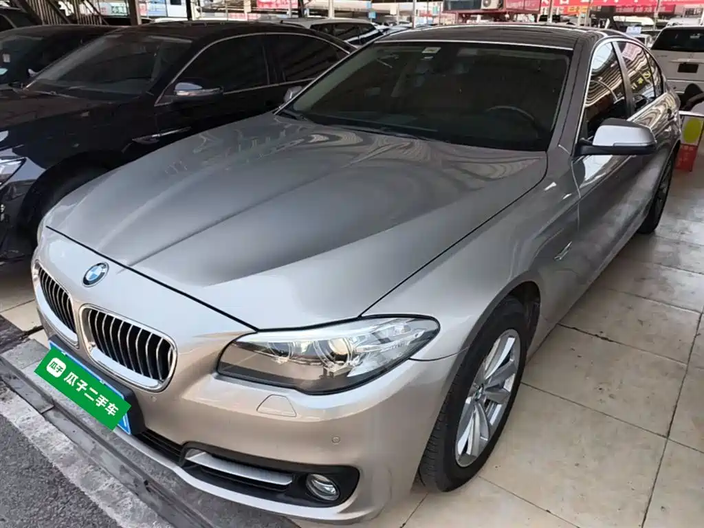 BMW 5 Series 2017 520Li Classic Type