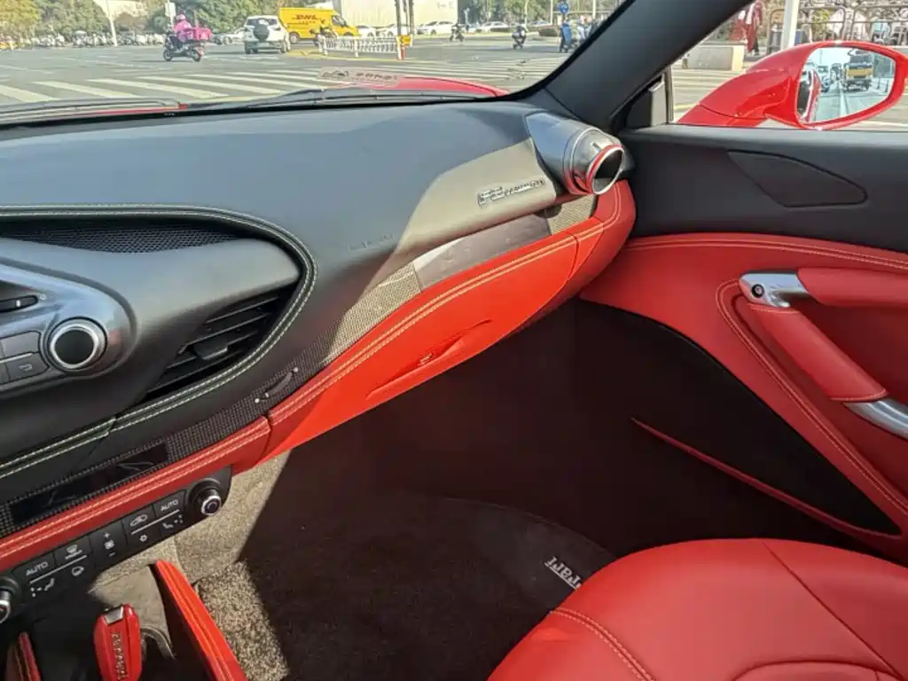 Ferrari F8 2019 Tributo 3.9T V8