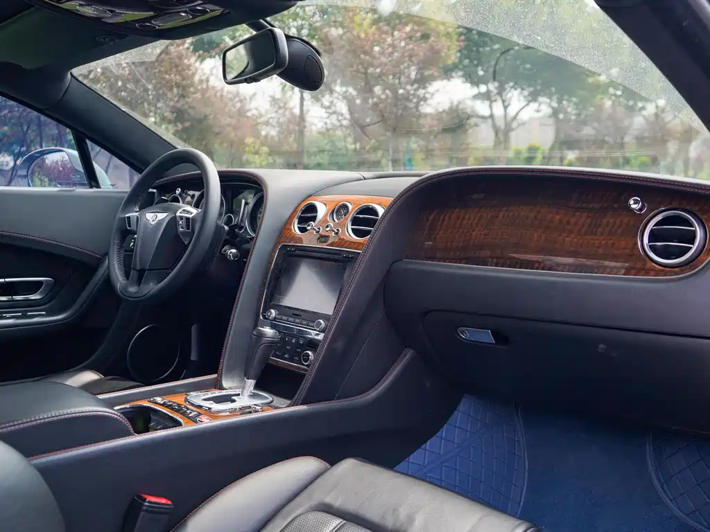 Bentley Continental — миниатюра 9