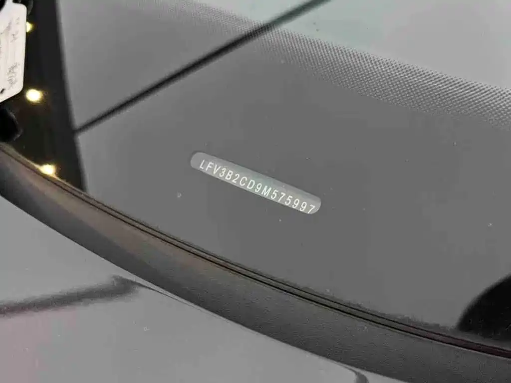 Volkswagen Golf GTI — миниатюра 34