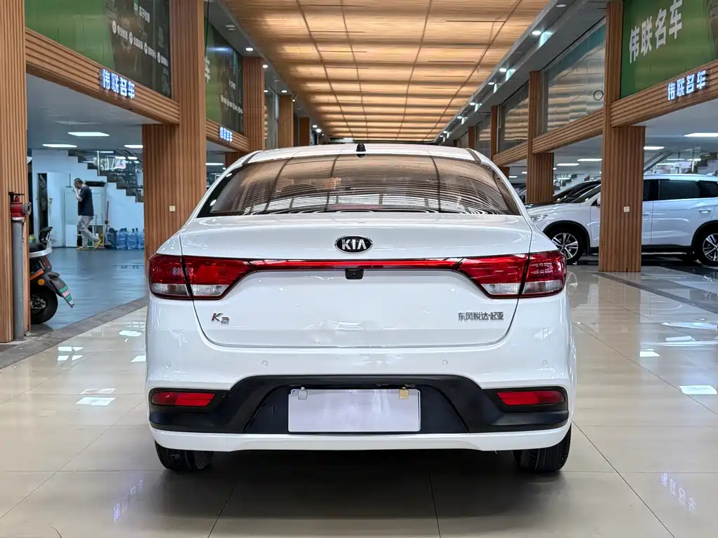 Kia K2 — миниатюра 21