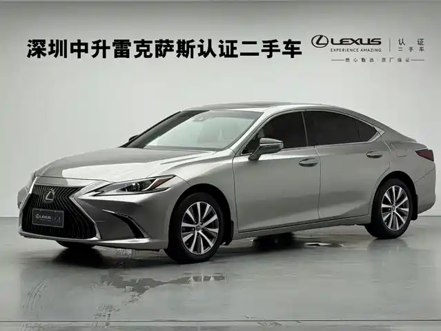 LEXUS  ES
