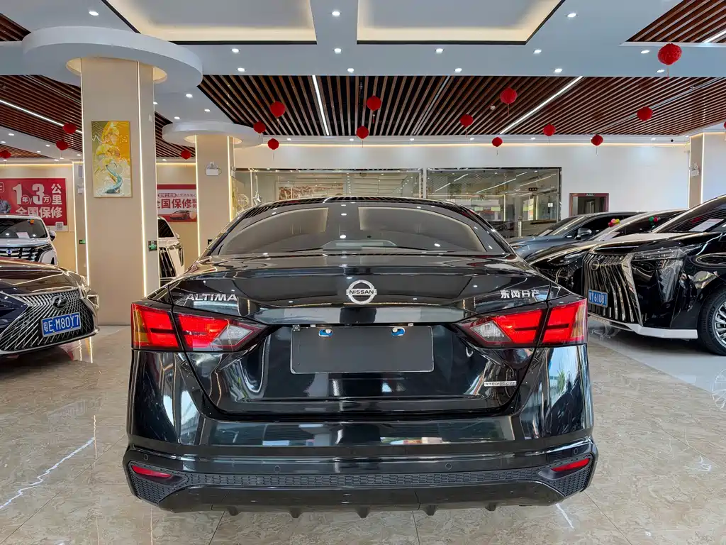 Nissan Teana — миниатюра 5