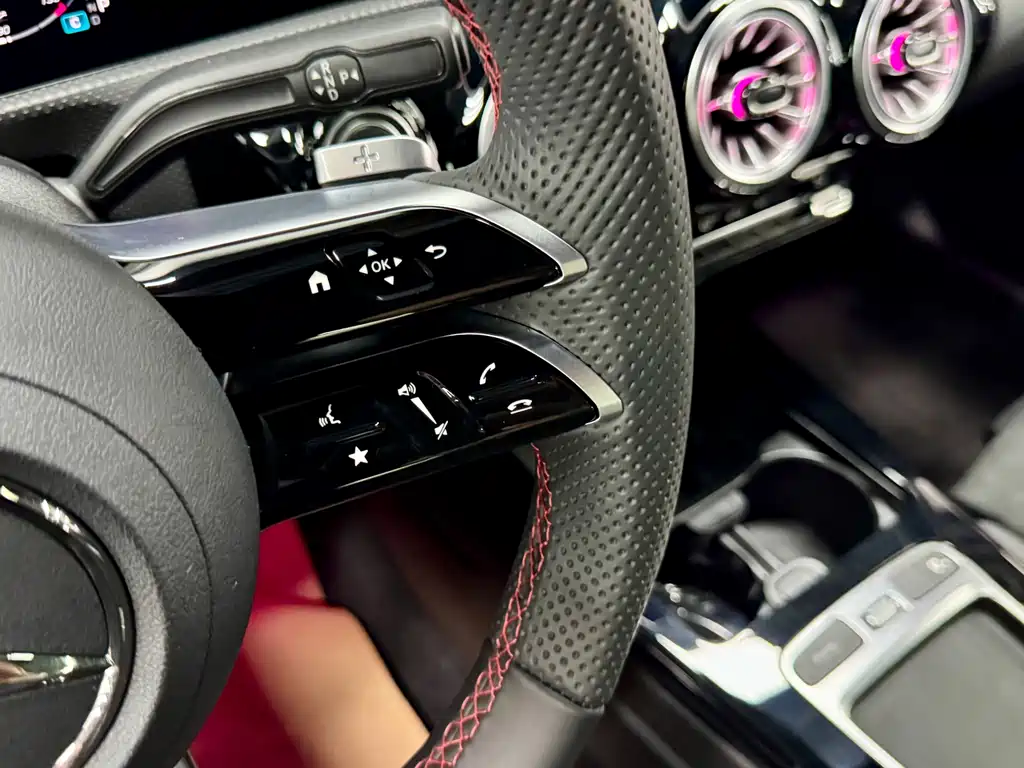 Mercedes-Benz A-Class A 2025 A 200 L Fashion