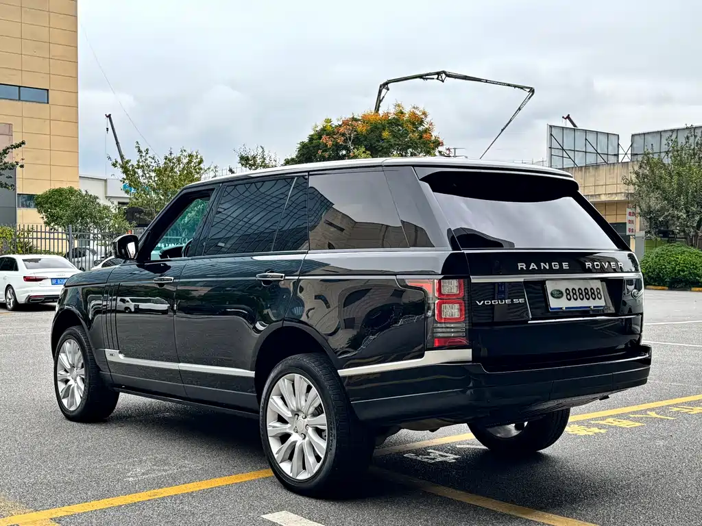 Land Rover Range Rover — миниатюра 24
