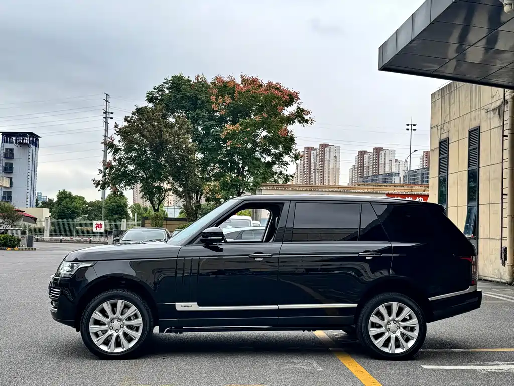 Land Rover Range Rover — миниатюра 22