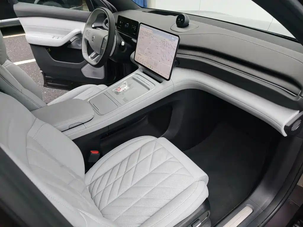 NIO ES6 — миниатюра 9