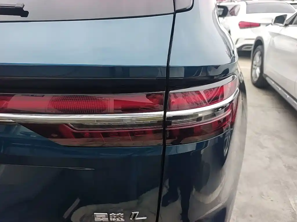 Geely Xingyue L — миниатюра 8