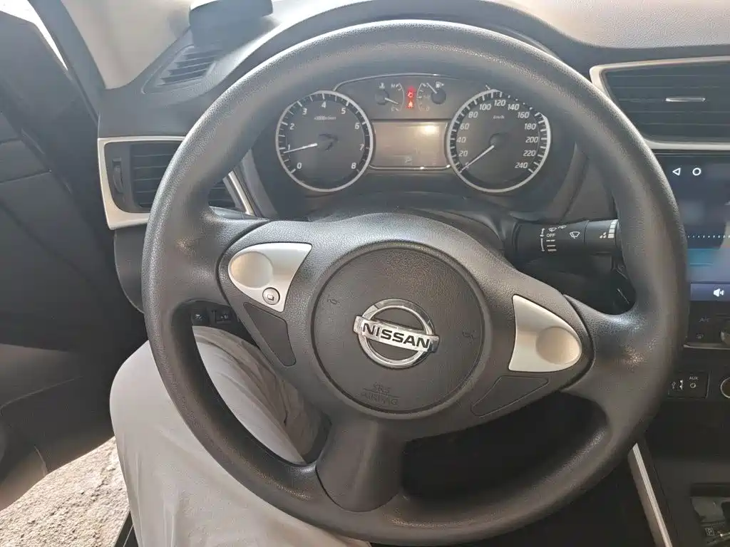 Nissan Sylphy — миниатюра 3