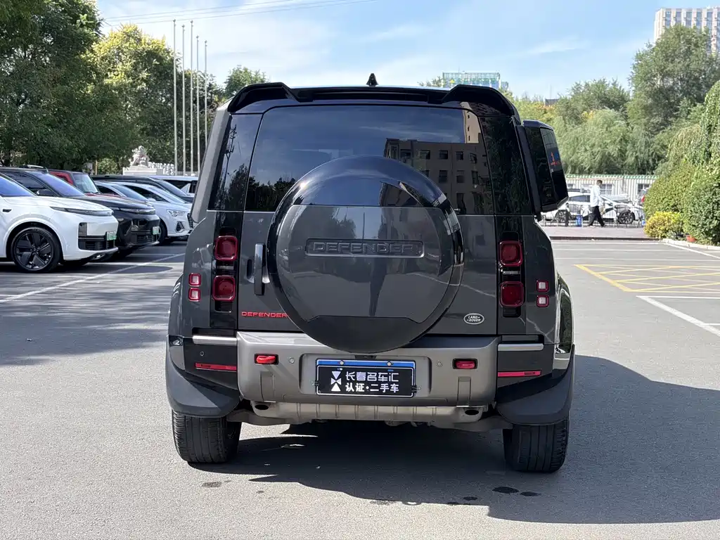 Land Rover Defender — миниатюра 5
