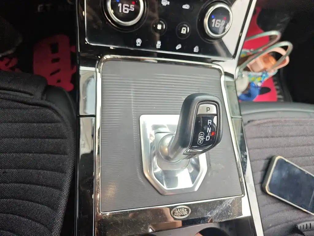 Land Rover Evoque — миниатюра 10
