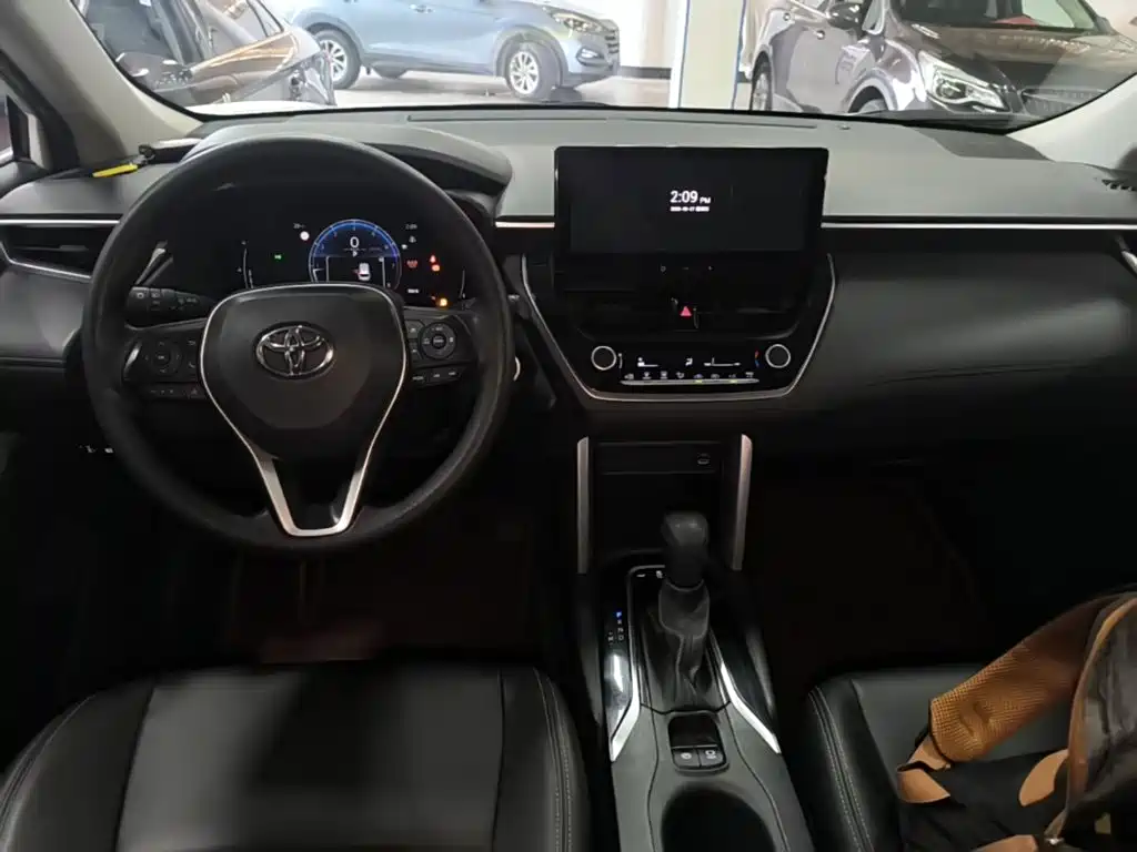 Toyota Frontlander — миниатюра 10