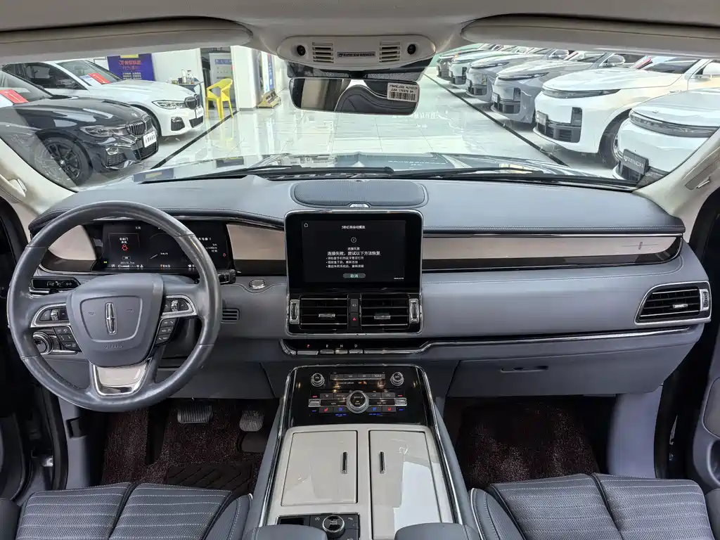 Lincoln Navigator — миниатюра 7