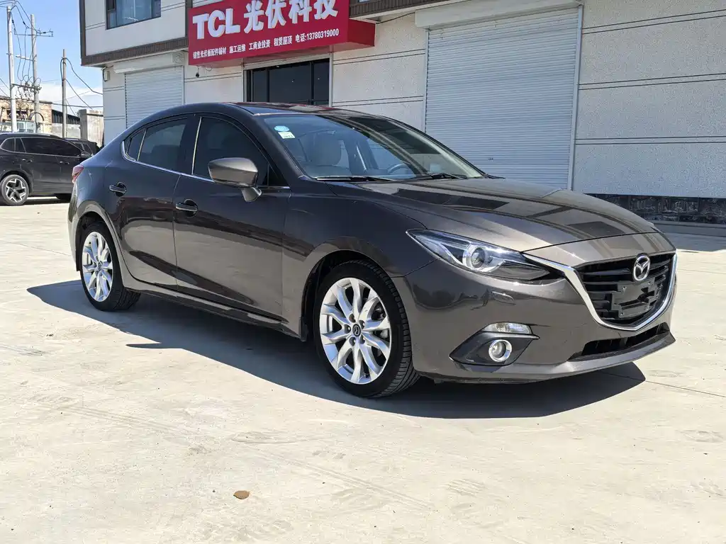 Mazda Mazda3 3 2014 2.0L AT Flagship