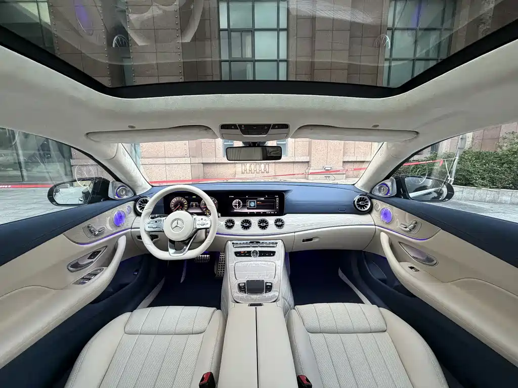 Mercedes-Benz E-Class (Import) — миниатюра 24