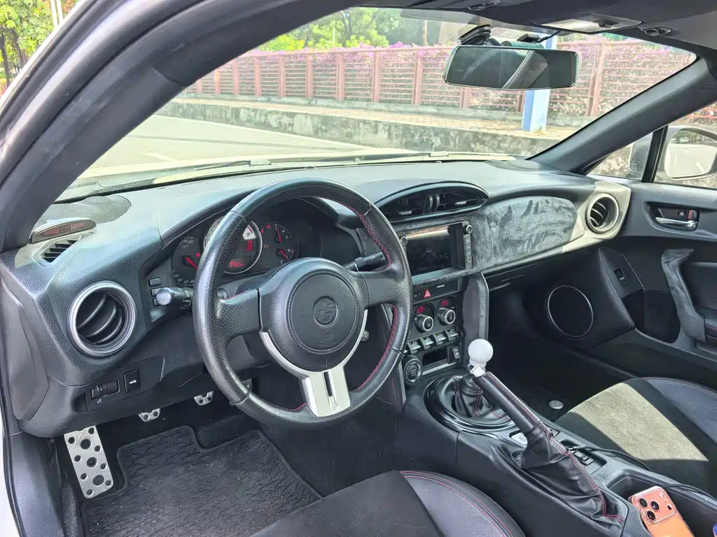 Toyota 86 — миниатюра 6