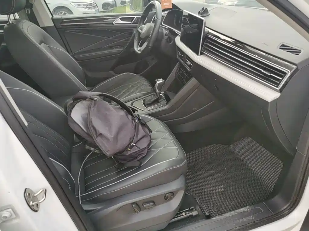 Volkswagen Tiguan L — миниатюра 25