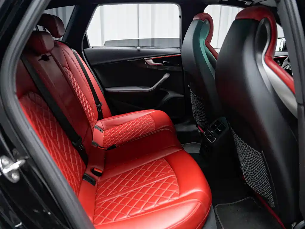 Audi S4 — миниатюра 12