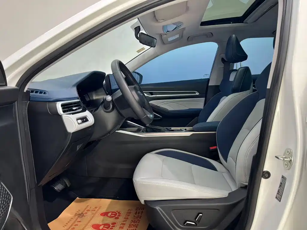 Geely Emgrand — миниатюра 3