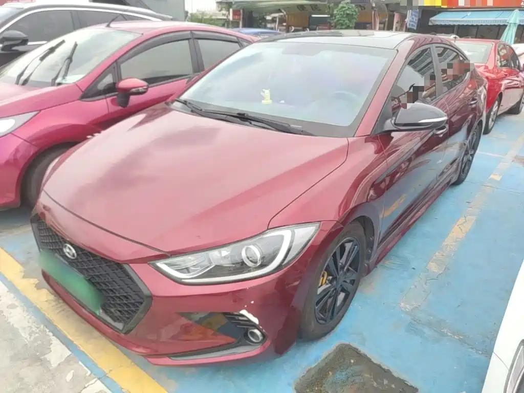 Hyundai Elantra — миниатюра 2