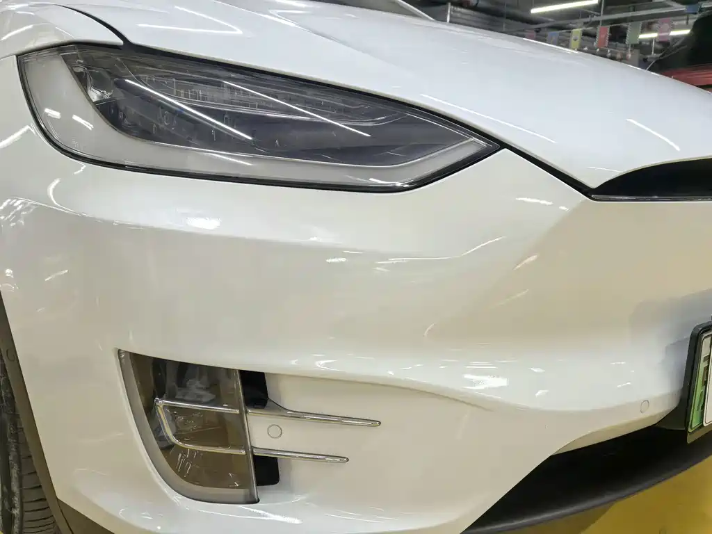 Tesla Model X — миниатюра 3
