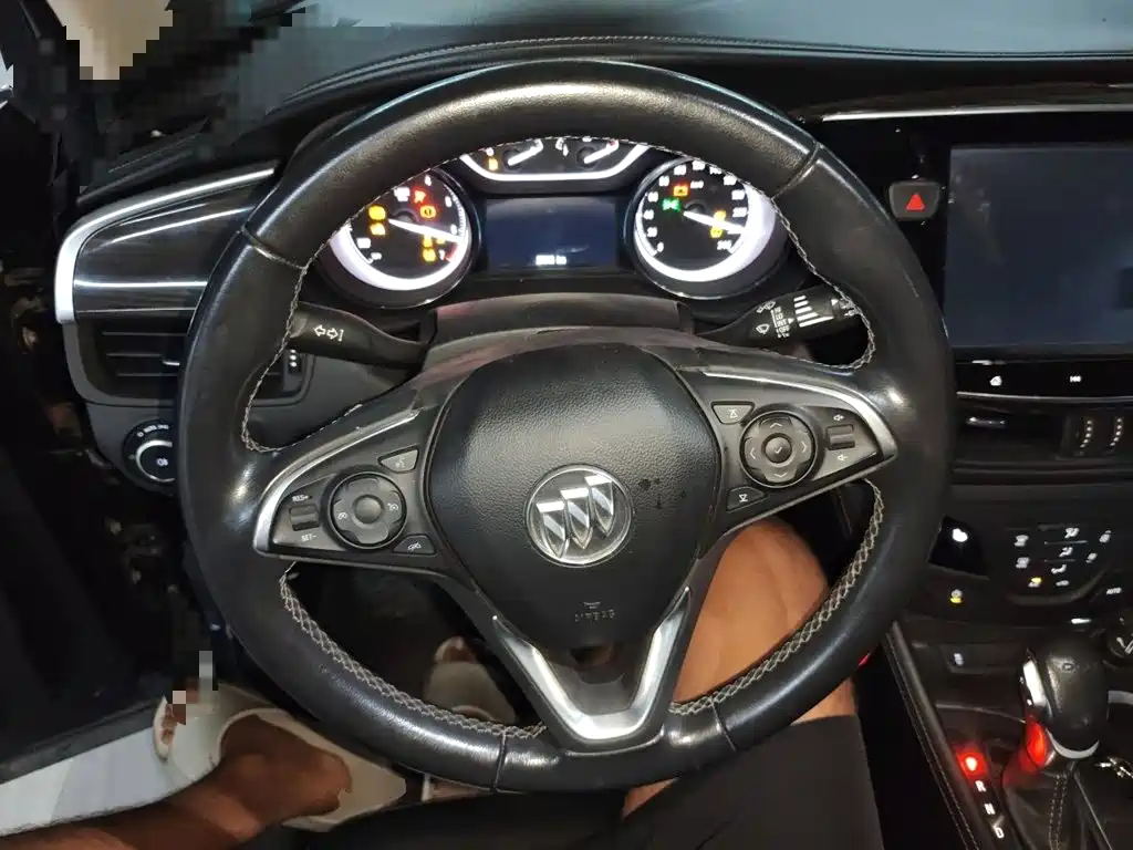 Buick Envision Plus — миниатюра 6