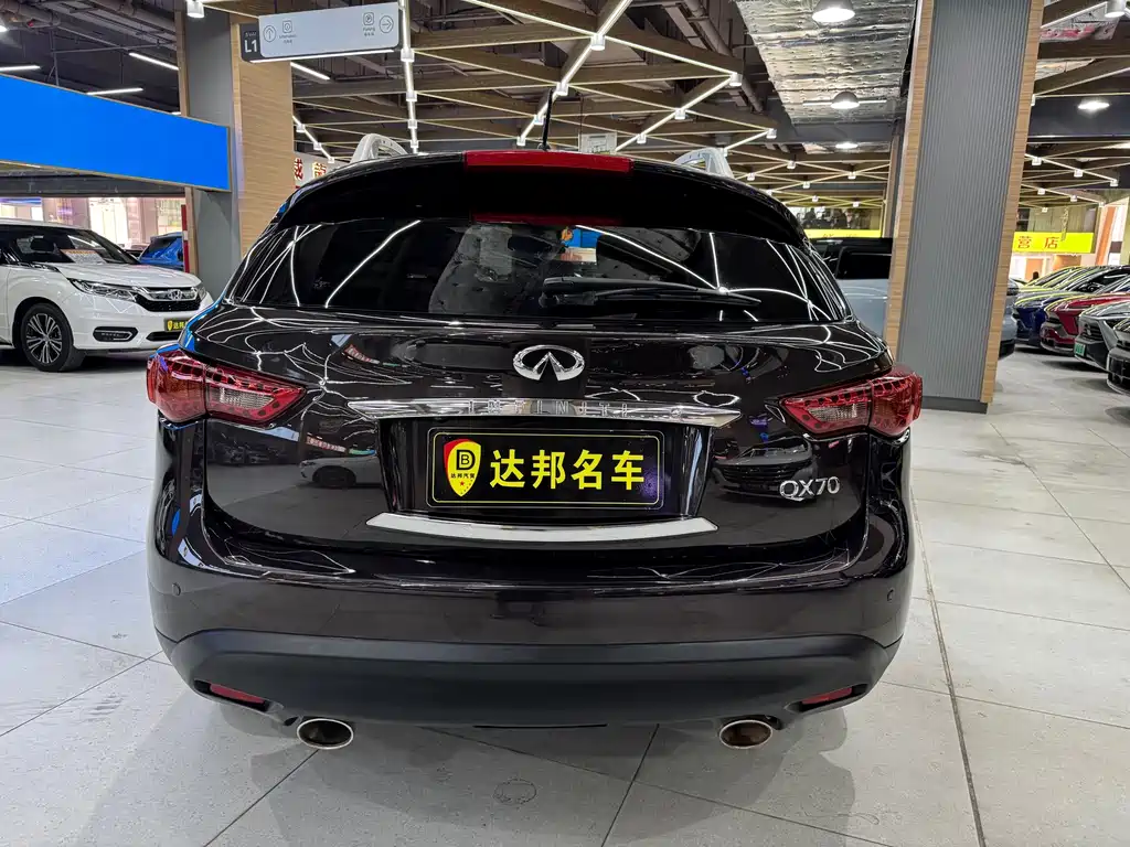 Infiniti QX70 — миниатюра 18