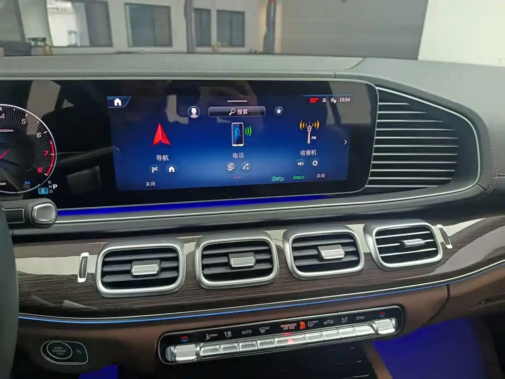 Mercedes-Benz GLE (Import) — миниатюра 10