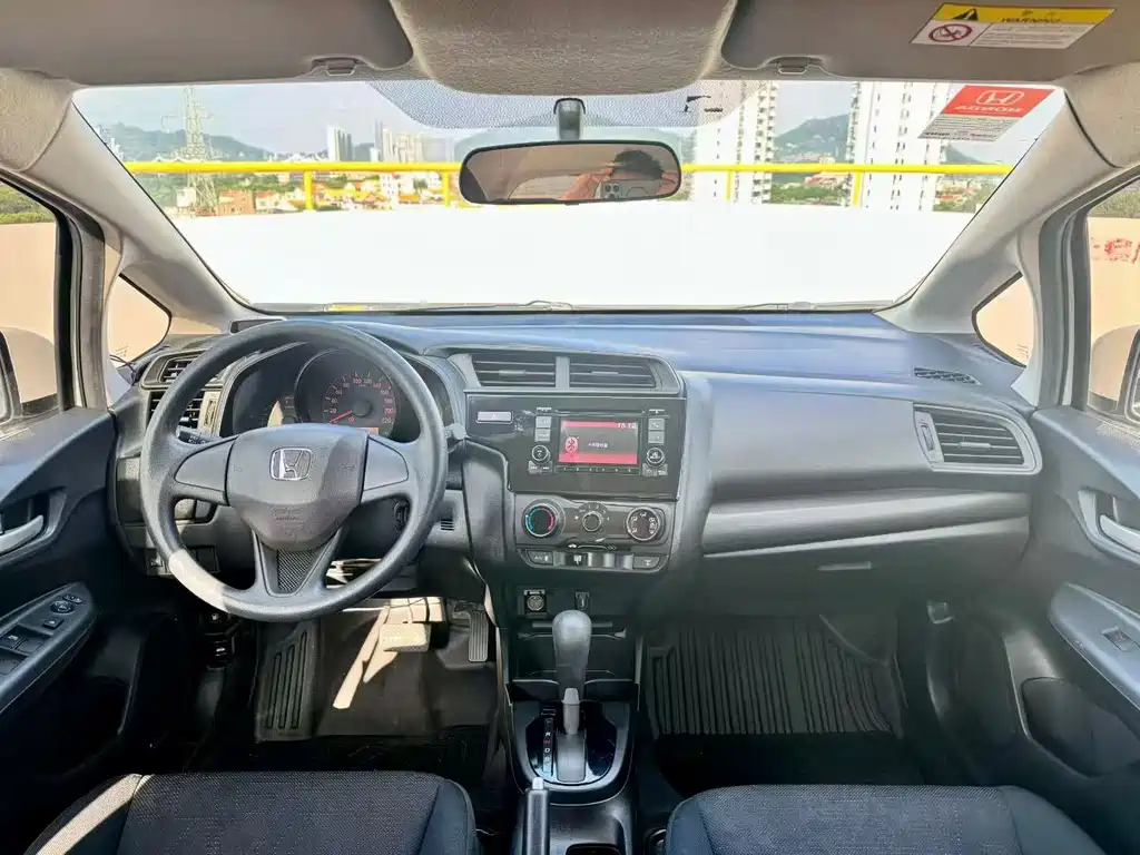 Honda Fit — миниатюра 7