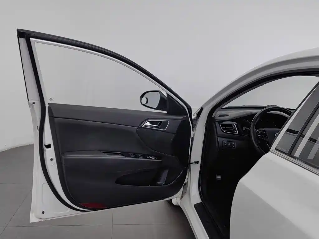 Hyundai Mistra — миниатюра 8