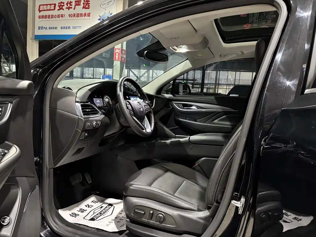 Buick Enclave — миниатюра 8