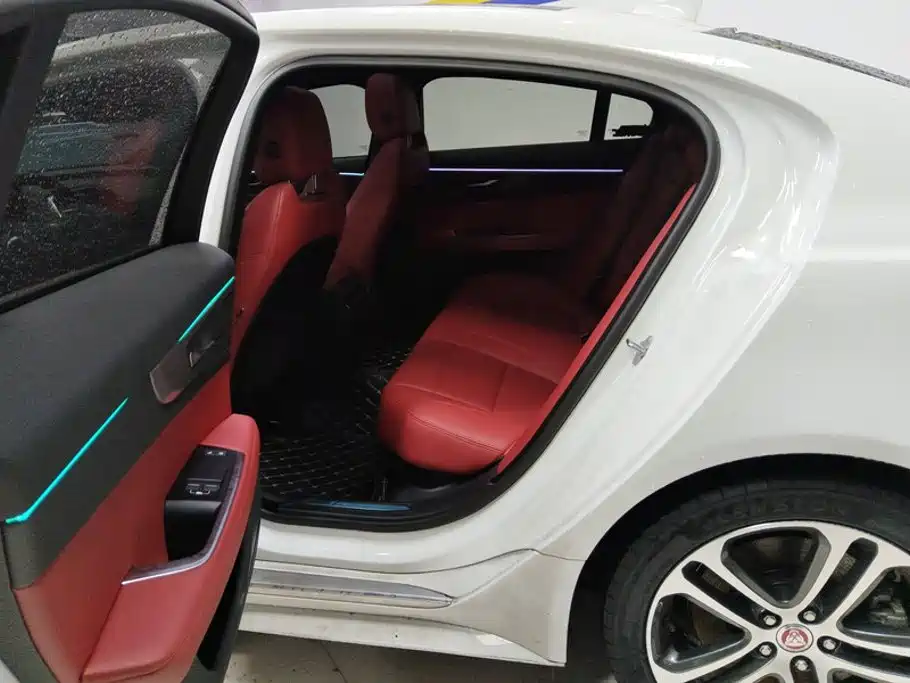 Jaguar XEL — миниатюра 11