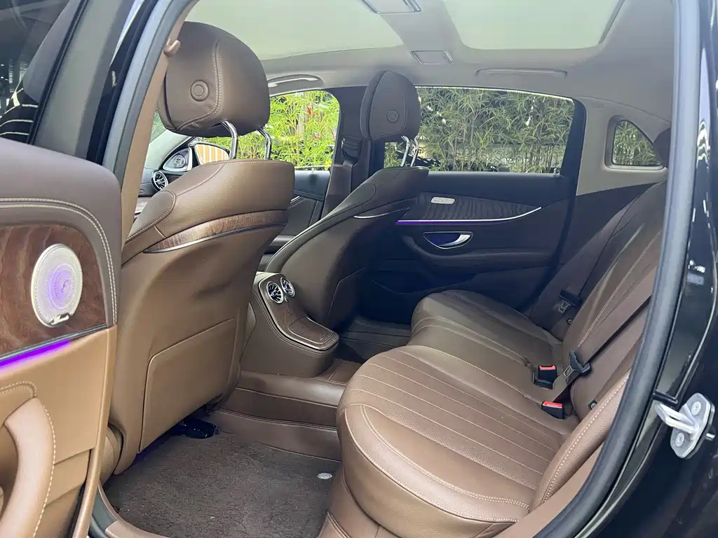 MERCEDES-BENZ E CLASS