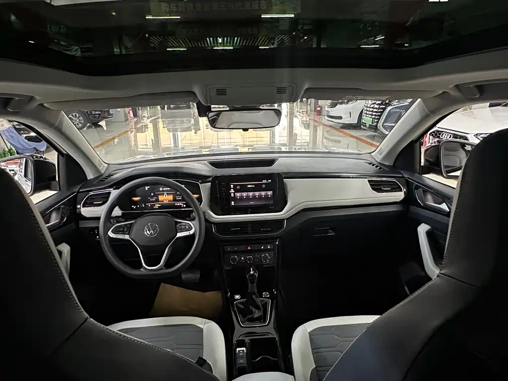 Volkswagen Tharu — миниатюра 10