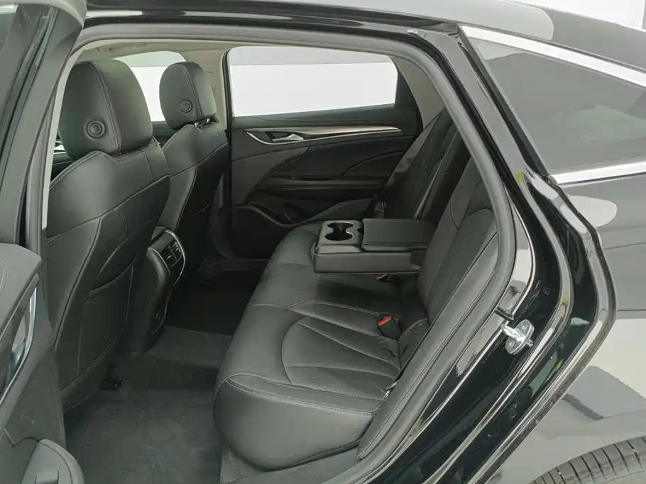Buick LaCrosse — миниатюра 11