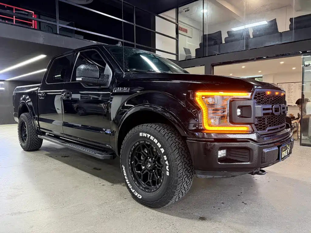 Ford F-150 Raptor — миниатюра 3