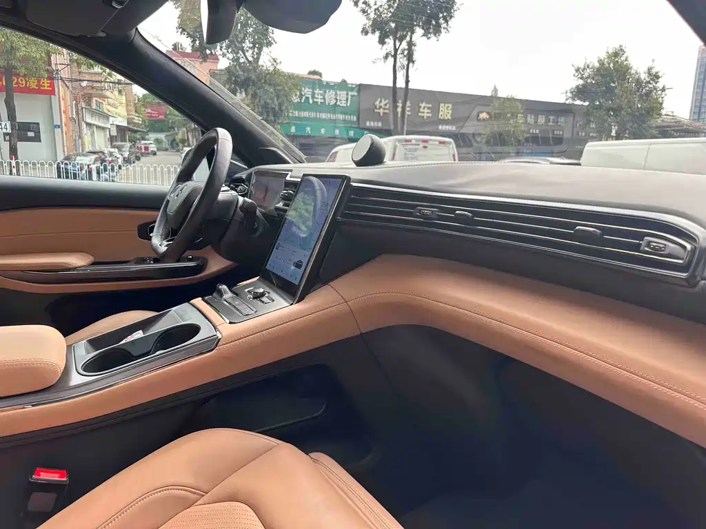NIO ES6 — миниатюра 21