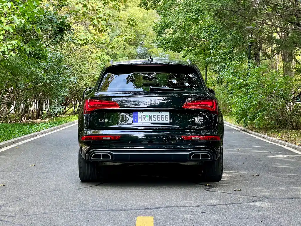 Audi Q5L — миниатюра 9