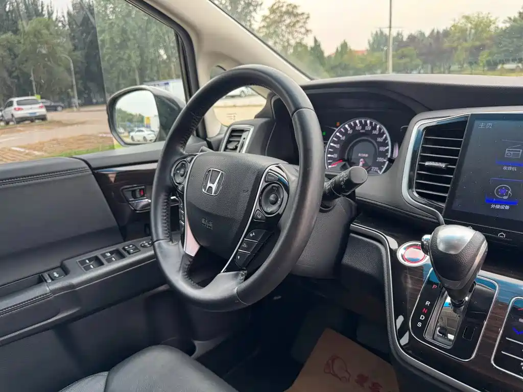 Honda Odyssey — миниатюра 12
