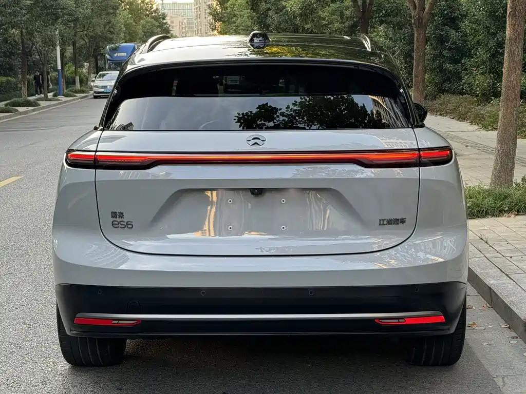NIO ES6 — миниатюра 5