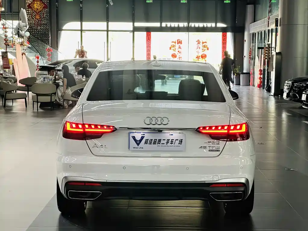 Audi A4L — миниатюра 8