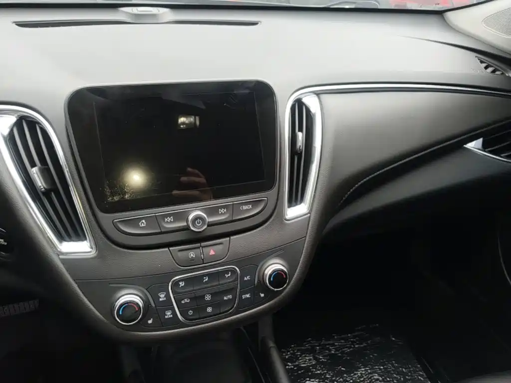Chevrolet Malibu XL — миниатюра 13