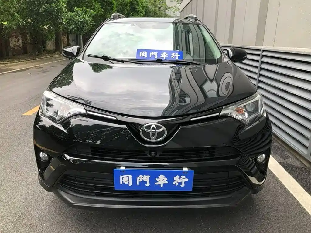 Toyota RAV4 — миниатюра 2