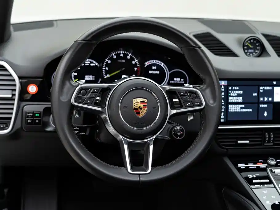 Porsche Cayenne Hybrid — миниатюра 15