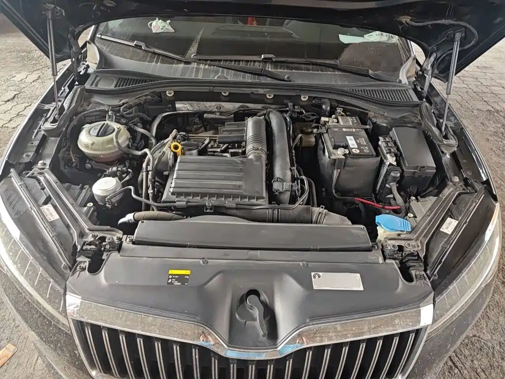 Skoda Superb — миниатюра 21