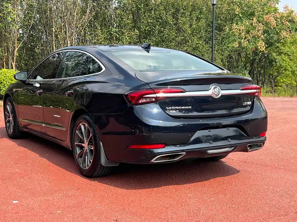Buick LaCrosse — миниатюра 4