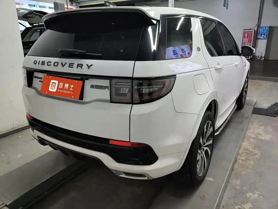Land Rover Discovery Sport — миниатюра 8