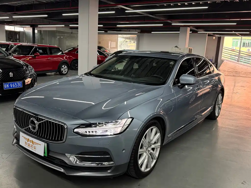 VOLVO S90 PLUG IN HYBRID