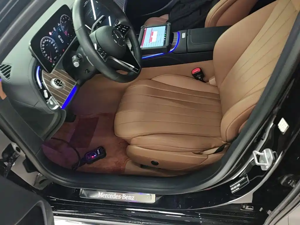 Mercedes-Benz E-Class — миниатюра 15